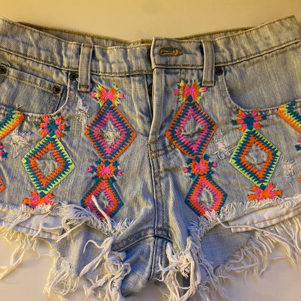 Carmar jean short